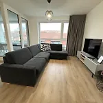 New Apartment Near Tipos Arena, Free Parking, Danubius One Building