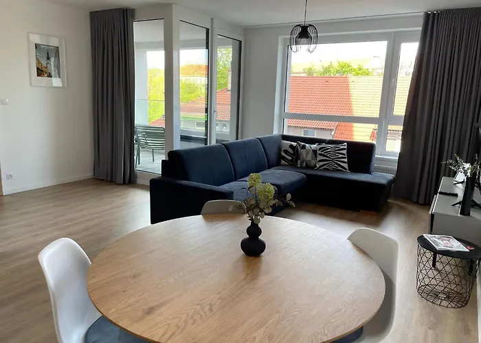 New Apartment Near Tipos Arena, Free Parking, Danubius One Building